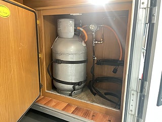 Husbil-halvintegrerad Hymer T 674 SL 9 av 30