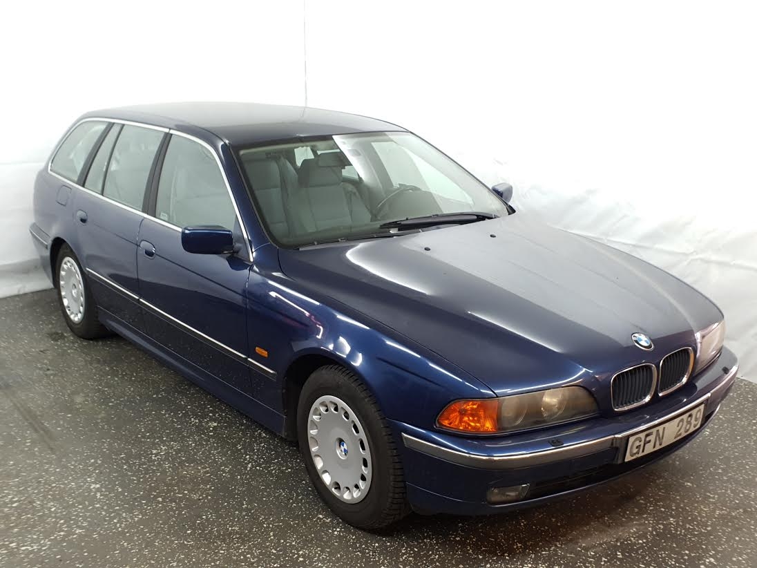 BMW 523 i Touring 170hk En ägare 1999, photo 6/35