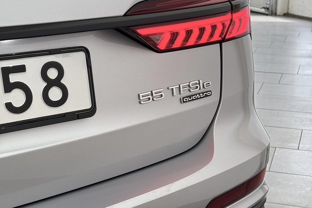 Audi A6 2021 - miniatyr 4