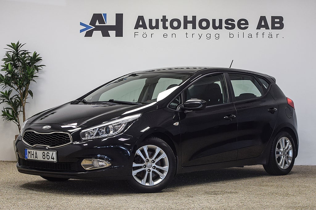 Kia Ceed cee'd 1.4 99HK Parkeringssensorer Bluetooth Garanti
