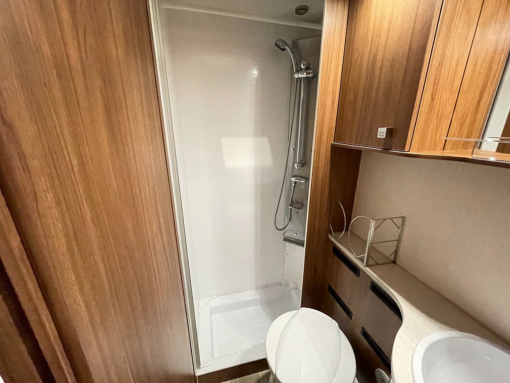 Pilote P 710 P / Automat 150hk / ALDE / Solcell  - Pilote