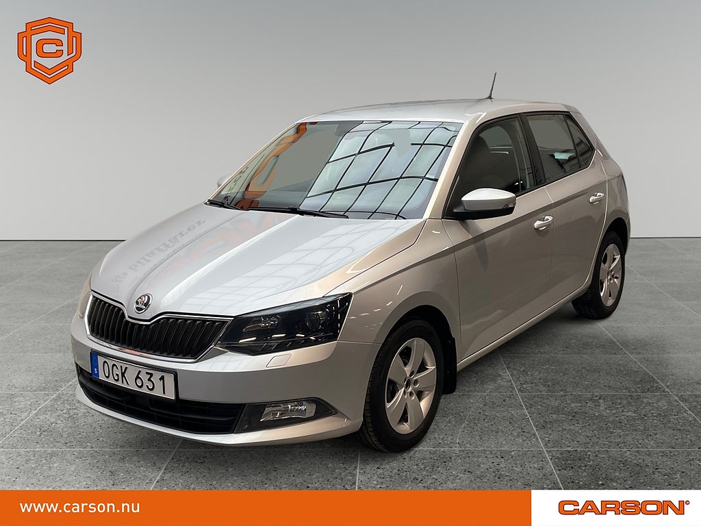 Skoda Fabia 1.2 TSI Style Apple Carplay Värmare 