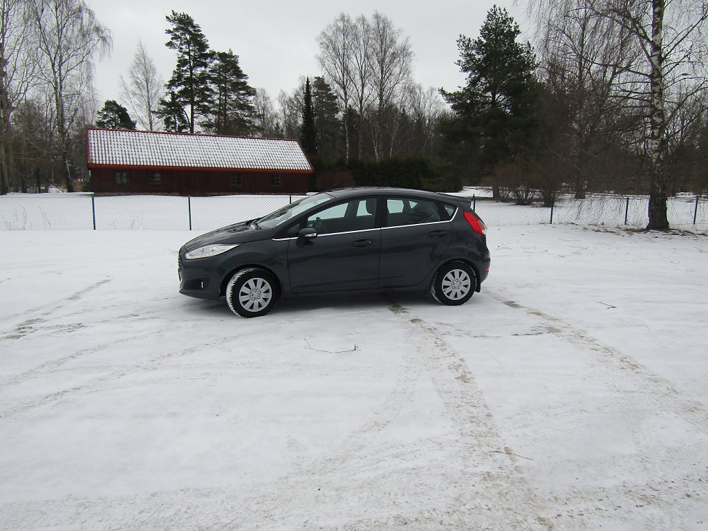 Ford Fiesta 5-dörrar 1.0 Titanium360:-årskatt.