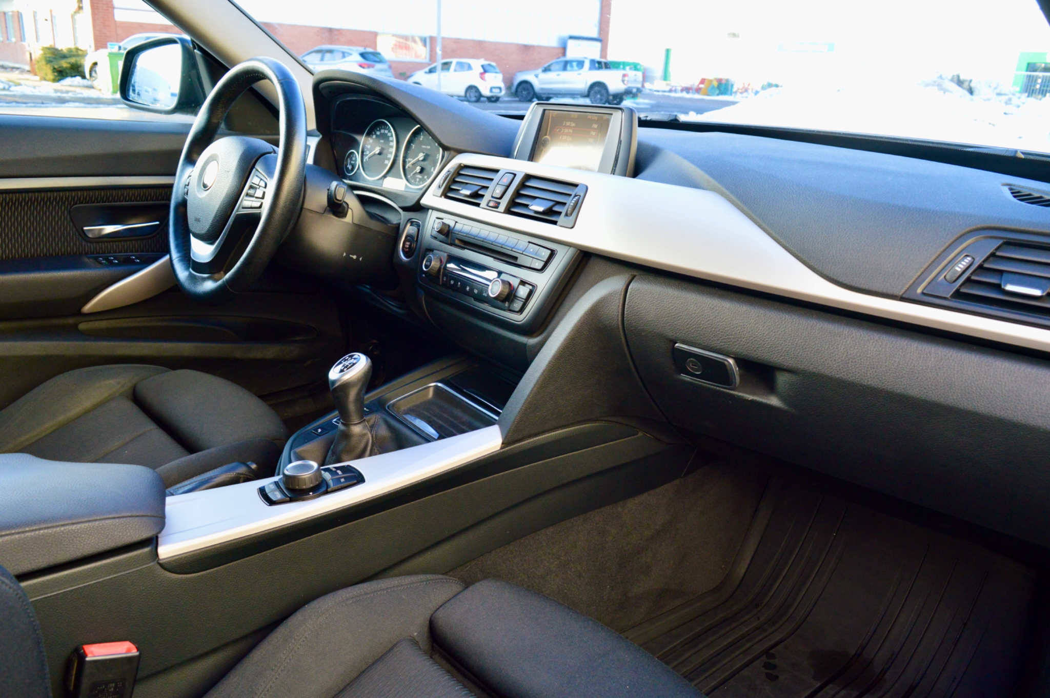 BMW 320 d GT Ny servad Ny besiktigad 2014, bild 7/40