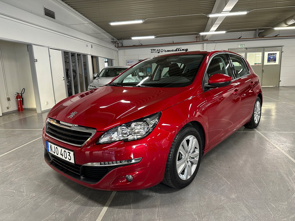 Peugeot 308 1.2 e-THP Active Euro6 Nykamrem Nyservad 2870mil