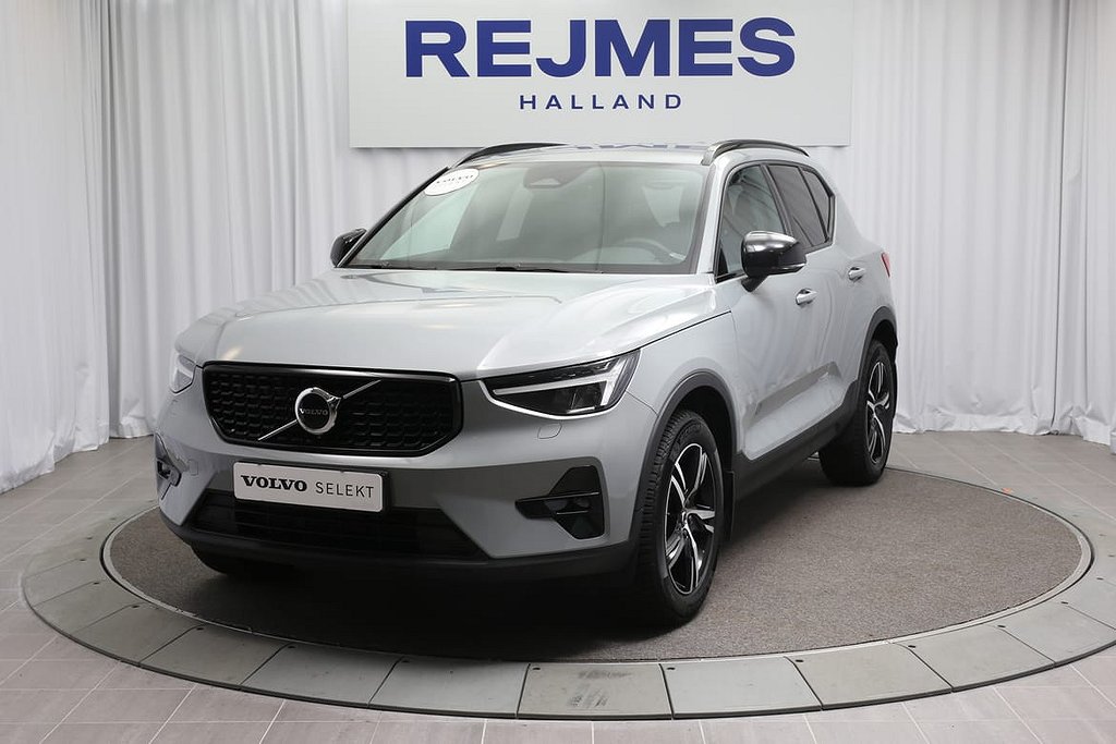 Volvo XC40 B4 FWD Bensin Plus Dark Drag Motorstol Förarstöd