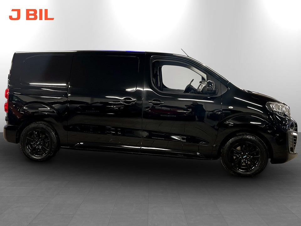 Bild på Peugeot e-Expert PRO+ 75kWh 136hk Aut L2 B-KAMERA NAVI
