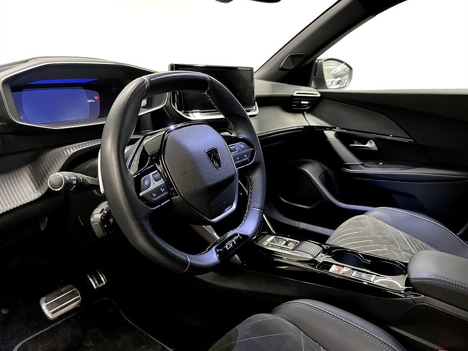 Bild på Peugeot 2008 GT 1.2 PT 130hk Aut - 360-KAMERA, ELSTOL