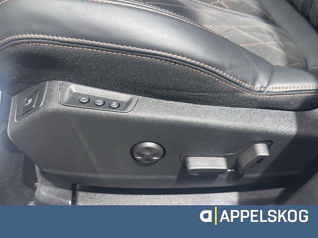 Peugeot 3008 GT BHDi 180 AUT BUSINESS |RÄNTA 3,99%|V-HJUL INGÅR| thumbnail