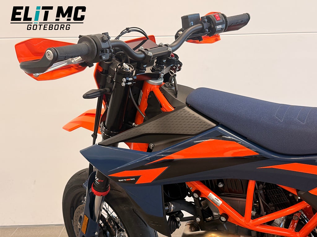 KTM | 690 SMC-R 2026 - miniatyr 12
