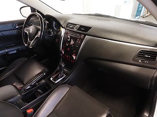 Sedan Suzuki Kizashi 9 av 23