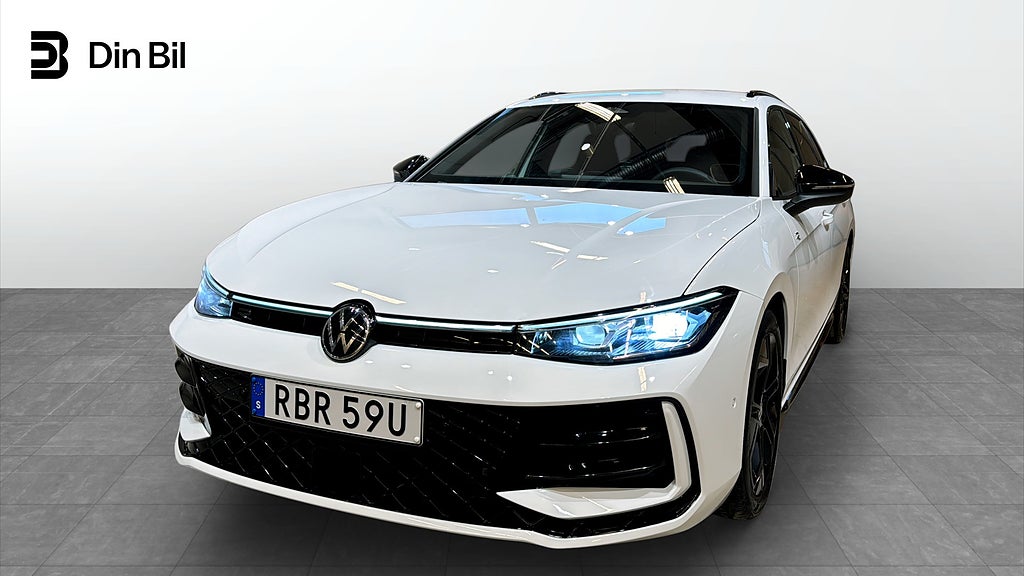 Volkswagen Passat Sportscombi R-Line Black TDI 193hk 4M Värmare/Drag