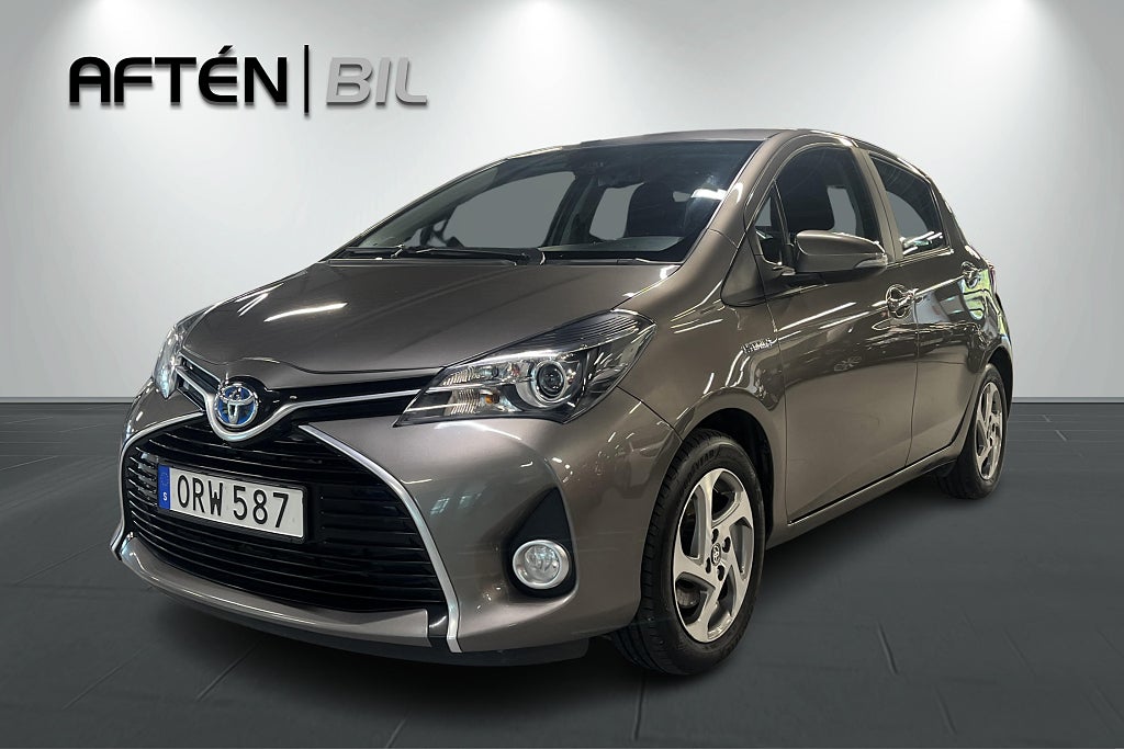 Toyota Yaris Hybrid Active 101 hk