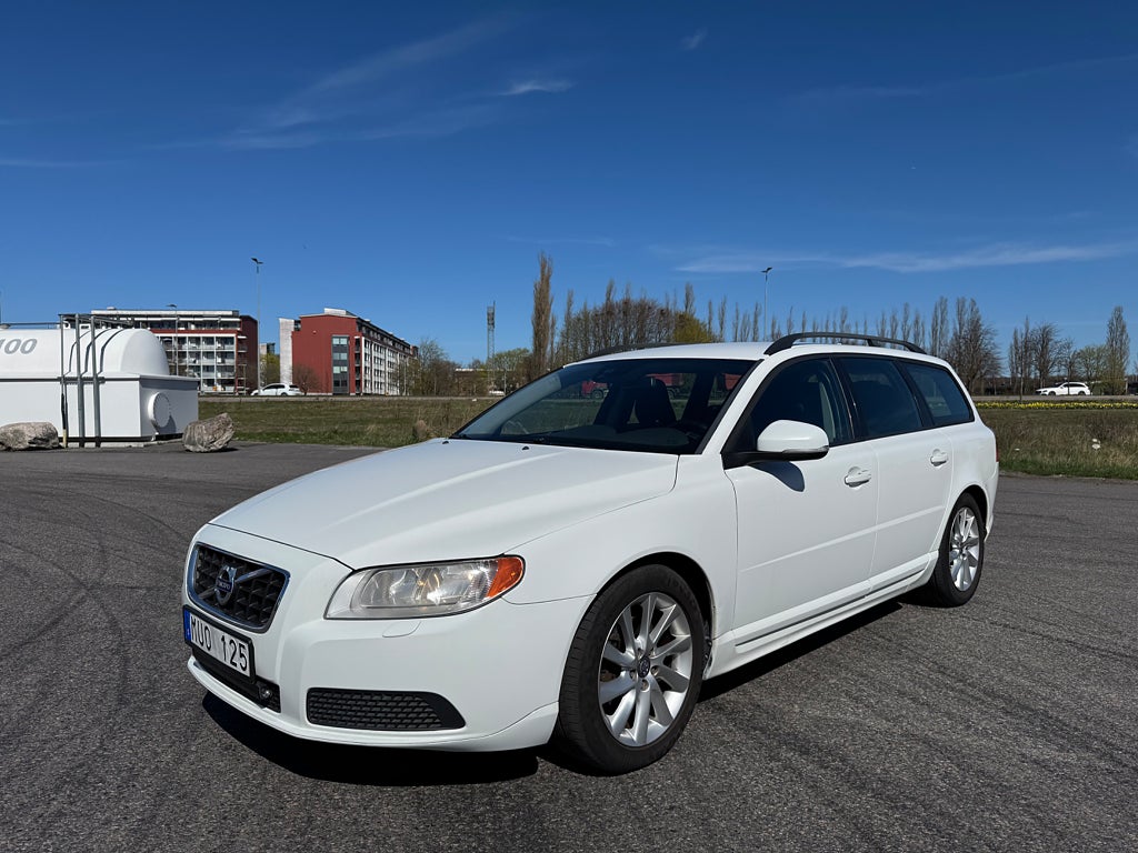 Volvo V70 D2 Kinetic | Drag | City Safety