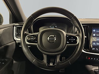 Volvo V60 Recharge T6 AWD Aut R-Design Drag Kamera Navi Skinn Psens S&V