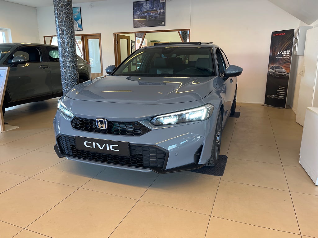 Honda Civic e:HEV e-CVT Advance