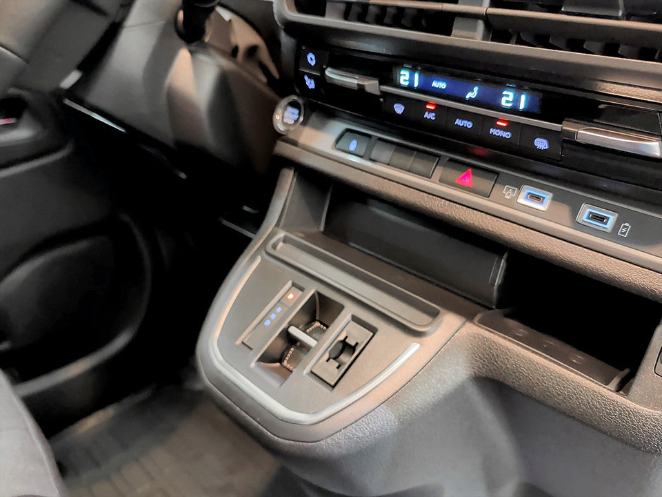 Bild på Opel Vivaro Elite 145hk Aut L2- EDITION! Värmare & Dragkrok