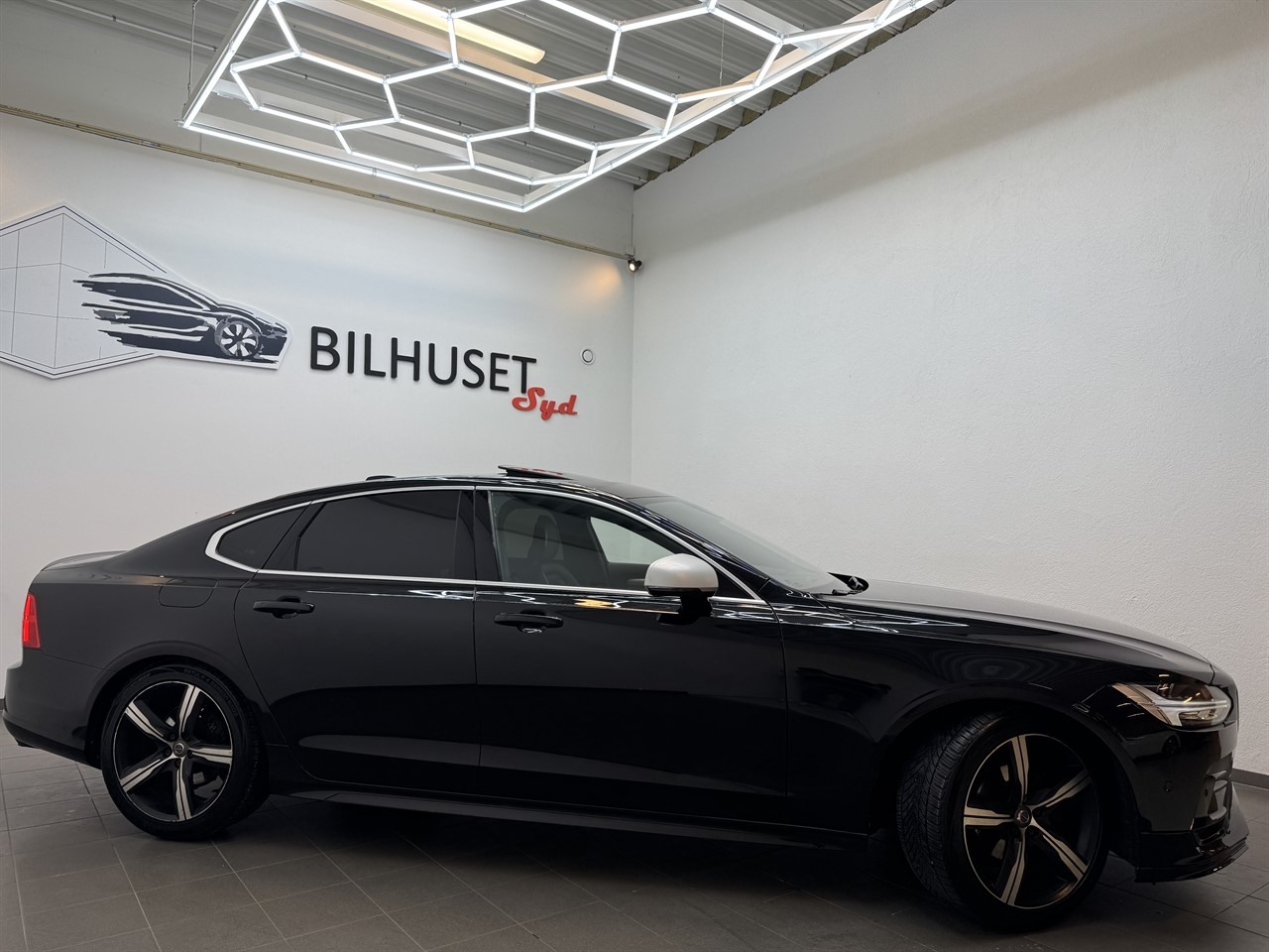 Volvo S90 2018, bild 2/46