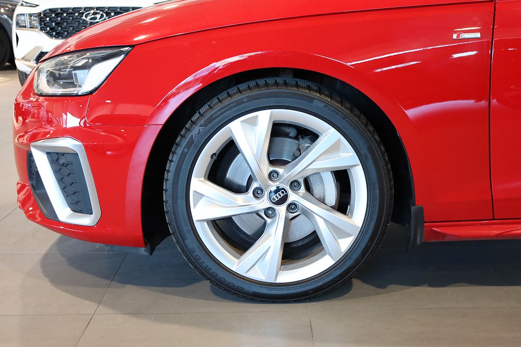 Audi A4 Avant 40 TFSI Quattro S Tronic S Line Värme Drag 2021