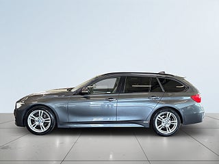 BMW 320D xDrive Touring M Sport S&V-hjul/Kamera/Drag/Pano – bild 4