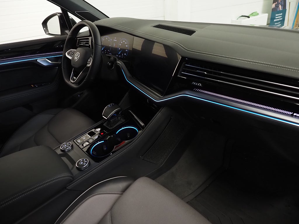 Volkswagen Touareg 3,0 V6 TDI 286HK R-Line 4M |Final Edition|Innovation| 2026
