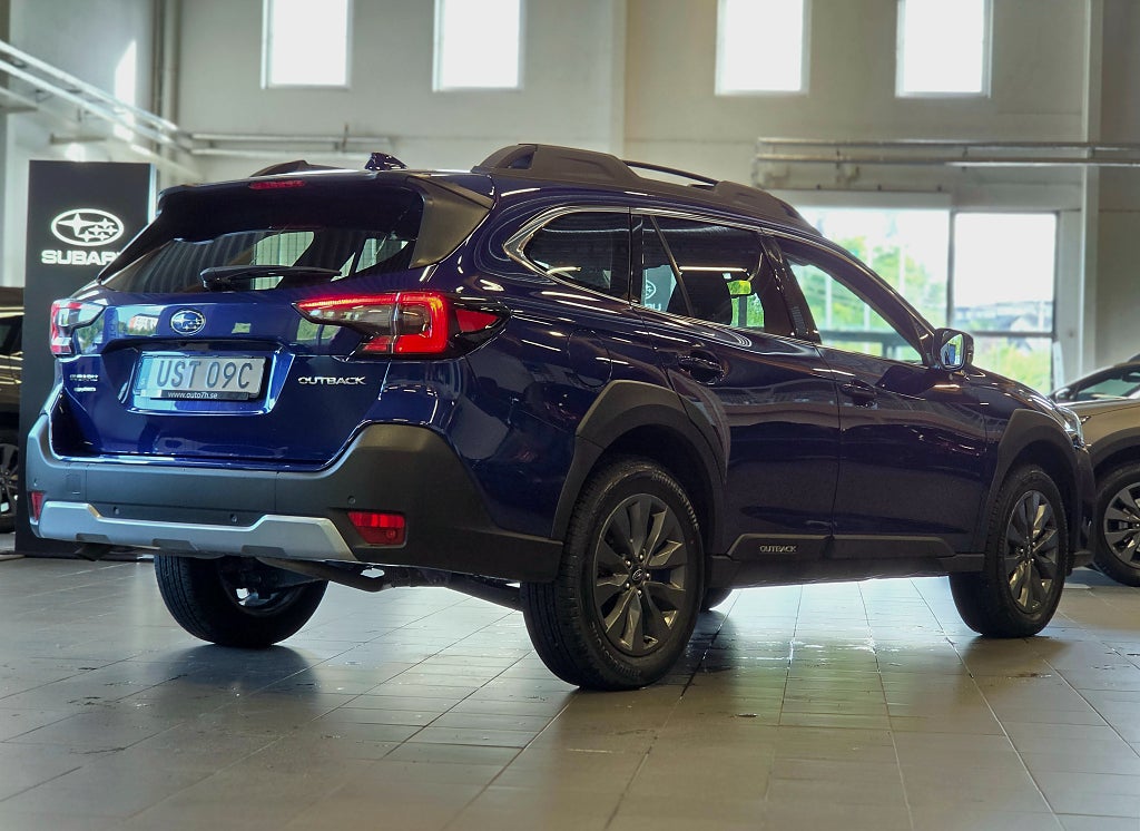Subaru Outback 2.5 4WD Xfuel Limited Låg skatt Skinn inkl.serviceavtal