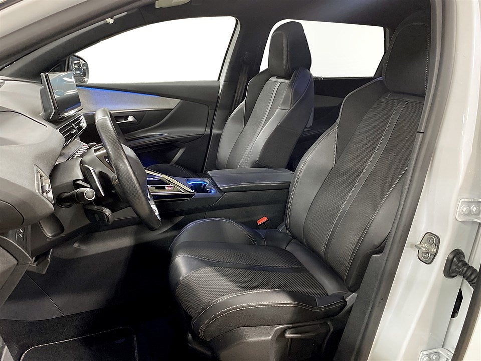 Bild på Peugeot 5008 GT 1.2 PT 130hk Aut - 7-SITS,B-KAMERA,NAV
