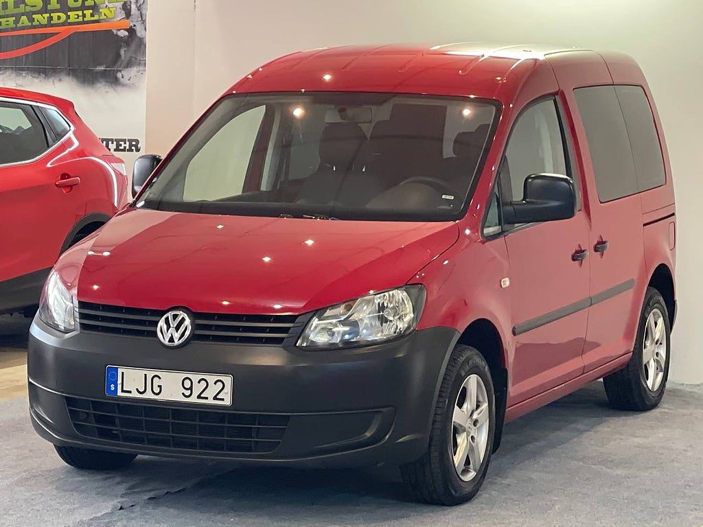 Volkswagen Caddy 1.6 TDI DRAG 5-SITS NY BESIKTAD NY SERVAD