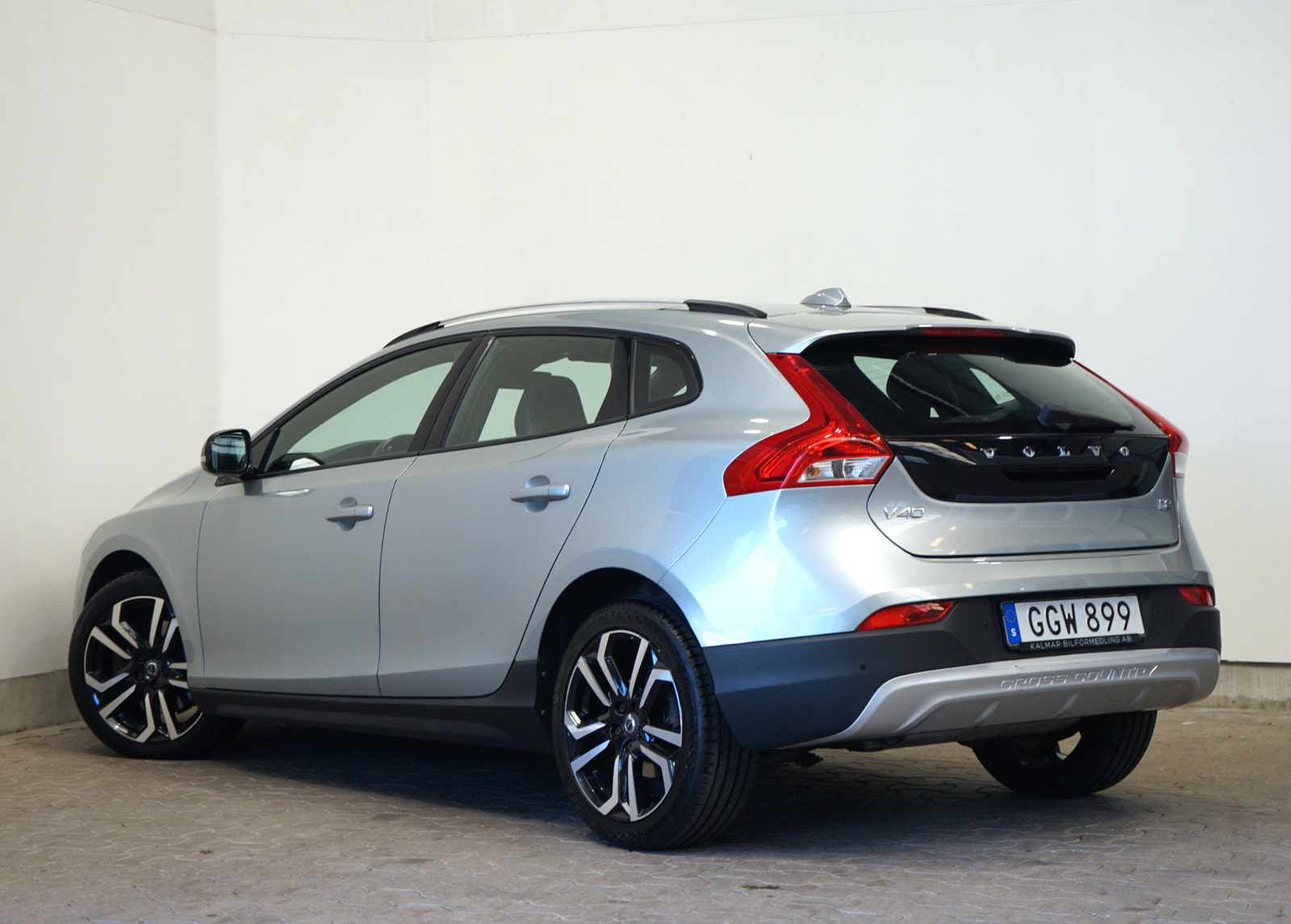 Volvo V40 Cross Country D2 Business Advanced Summum Panorama Värmare 1 2017 - miniatyr 3