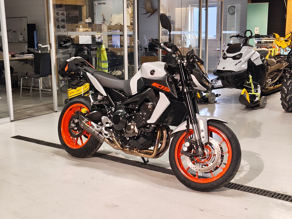 Yamaha MT-09 