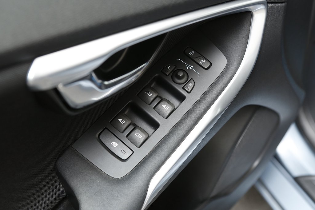 Volvo V40 D2 120hk Business Advanced Klimatpaket 2018