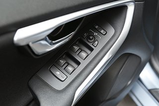 Halvkombi Volvo V40 10 av 23