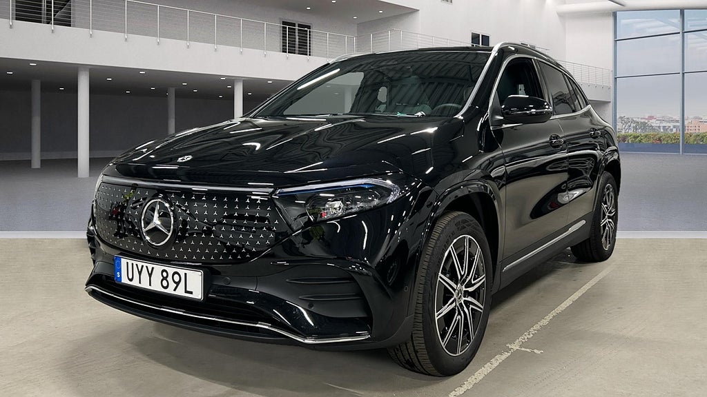 Mercedes-Benz EQA 250+ AMG / Panorama / Värmare