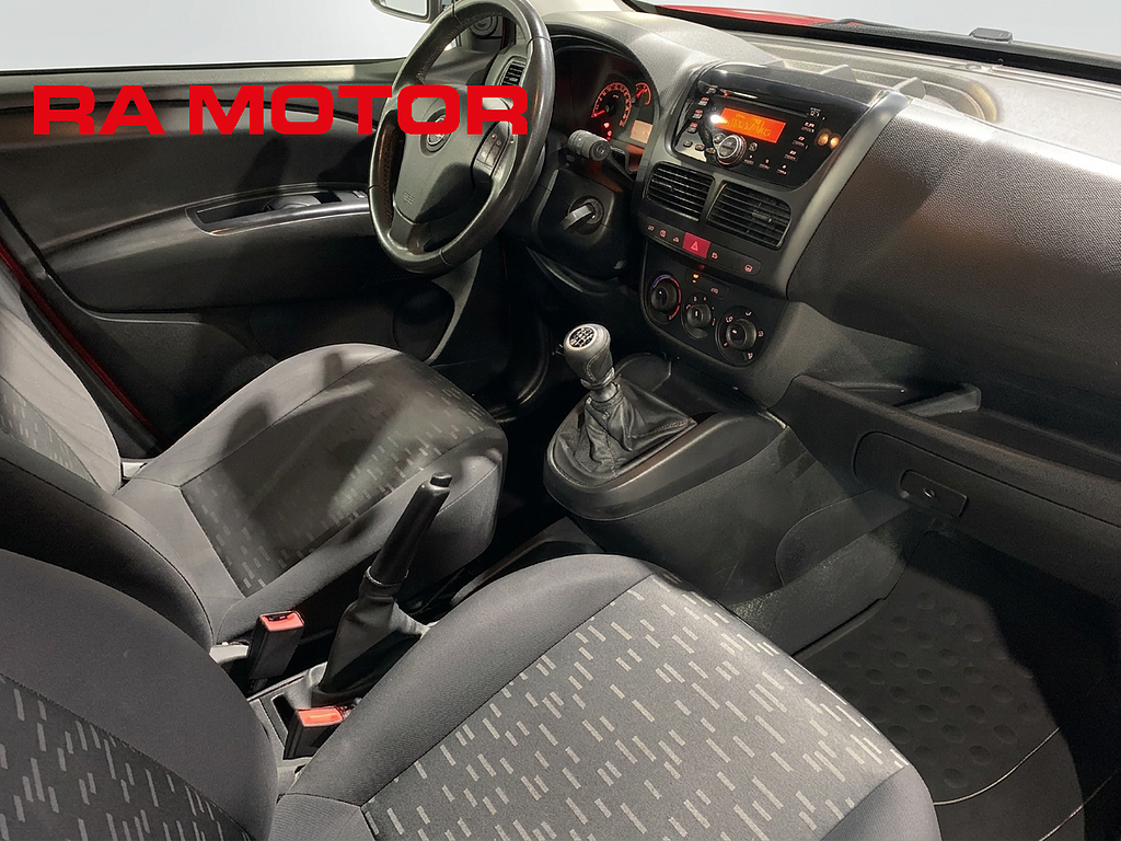 Opel Combo 2.4t 1.6 CDTI | Värmare | Drag | Kamrem bytt | 2015