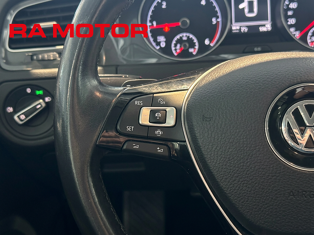 Volkswagen Golf SC 1.6 TDI 116hk | D-värm | Backkamera | Adaptiv-Fart 2019