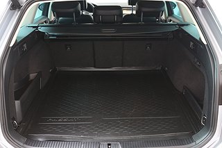 Kombi Volkswagen Passat 23 av 25