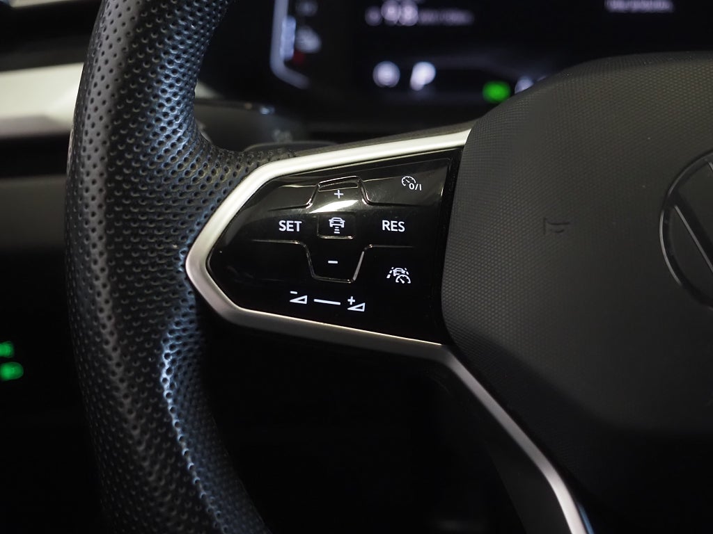 Volkswagen Arteon eHybrid Shooting Brake 218hk TSI R-Line Dragpkt Cockpit 2022
