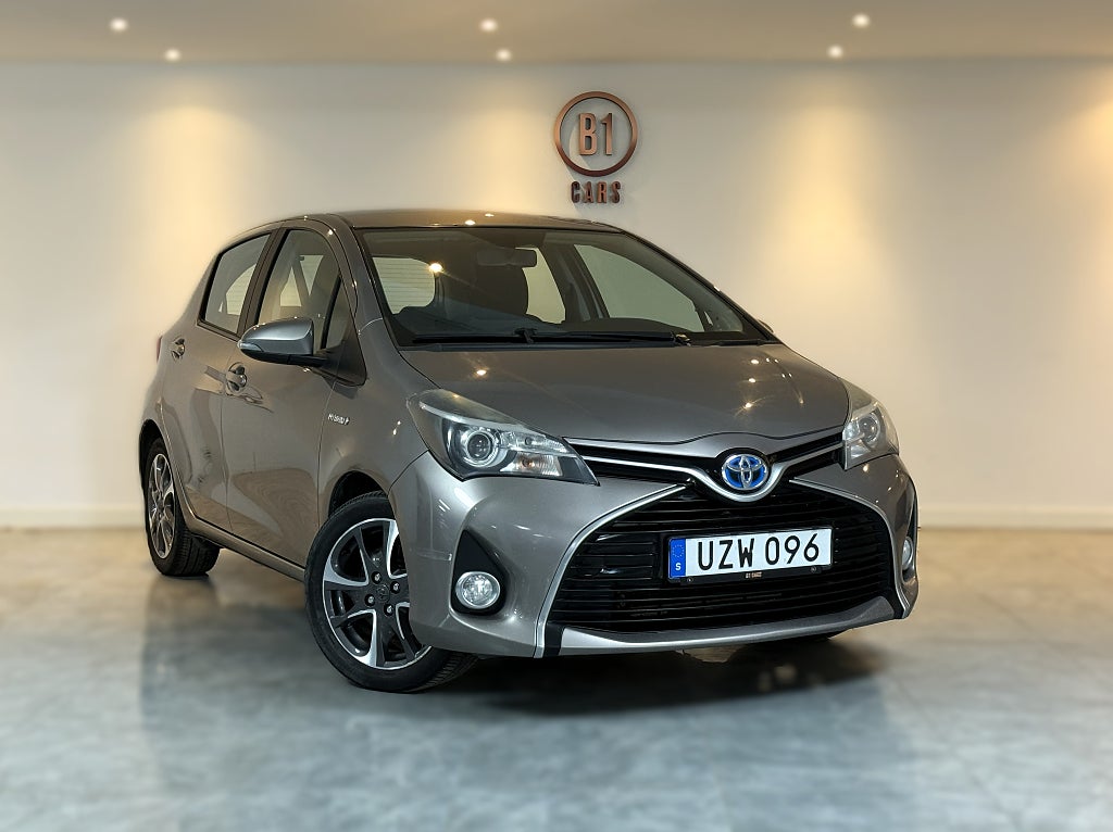 Toyota Yaris Hybrid e-CVT Active EDITION FEEL B-KAMERA FACELIFT 