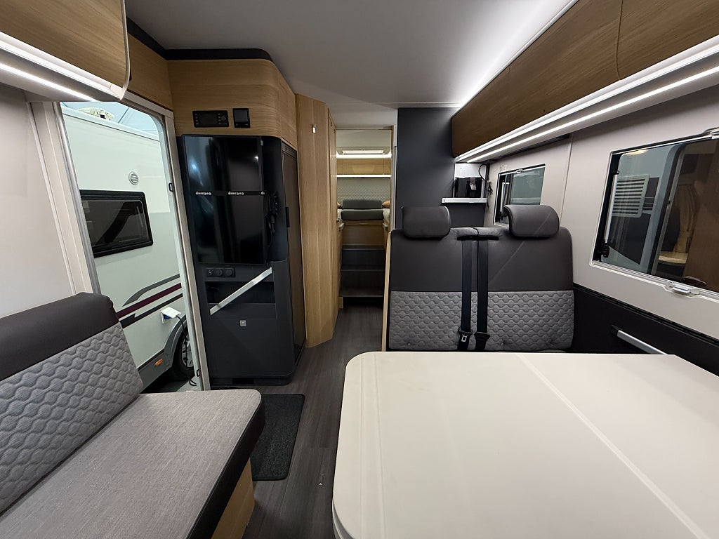 Adria Coral Plus 670 SL *Hydrauliska Stödben*Automat*