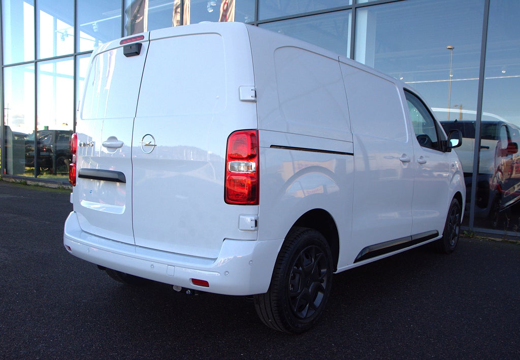 Opel Vivaro L2 ELITE 180hk Aut Webasto Drag Dubbla skjutdörr