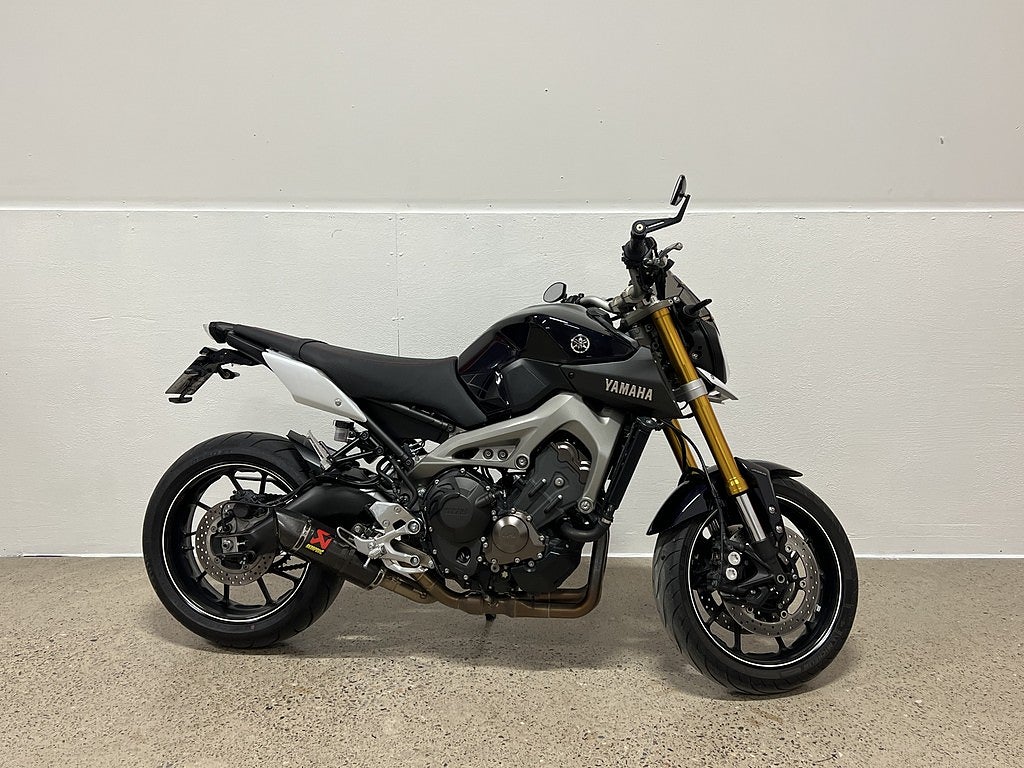 Yamaha MT-09 Akrapovic HELSYSTEM
