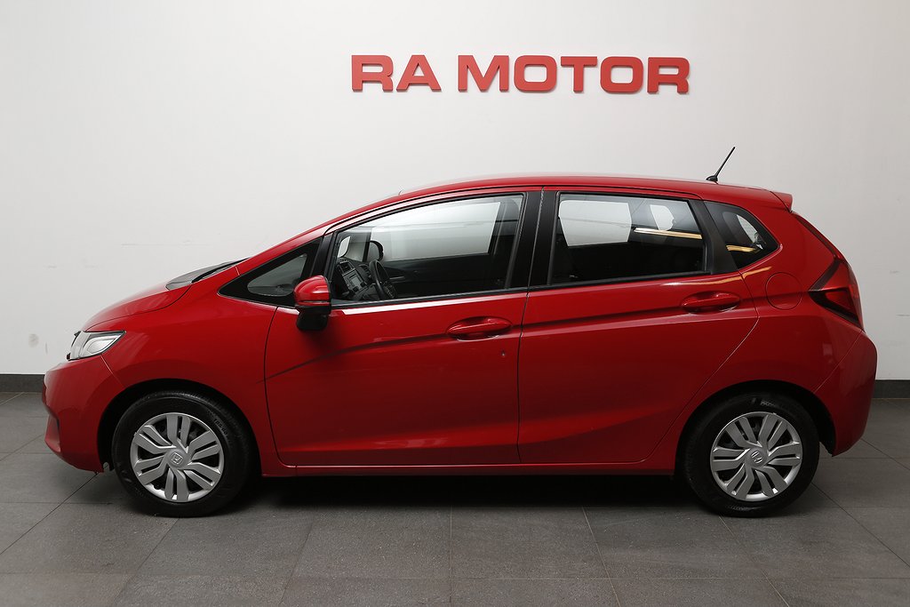 Honda Jazz 1,3 i-VTEC 102hk 5D 1ägare Motorv Dragkrok 2016