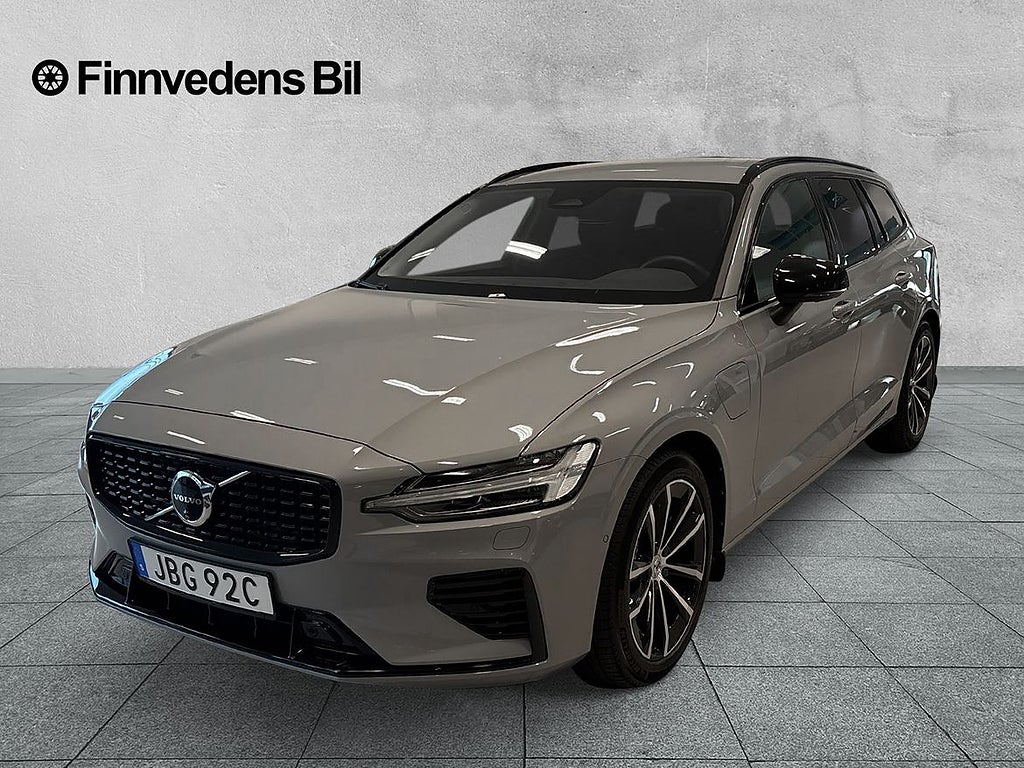 Volvo V60 T6 Plus Dark Nordic Edition (360, Drag, Harman...