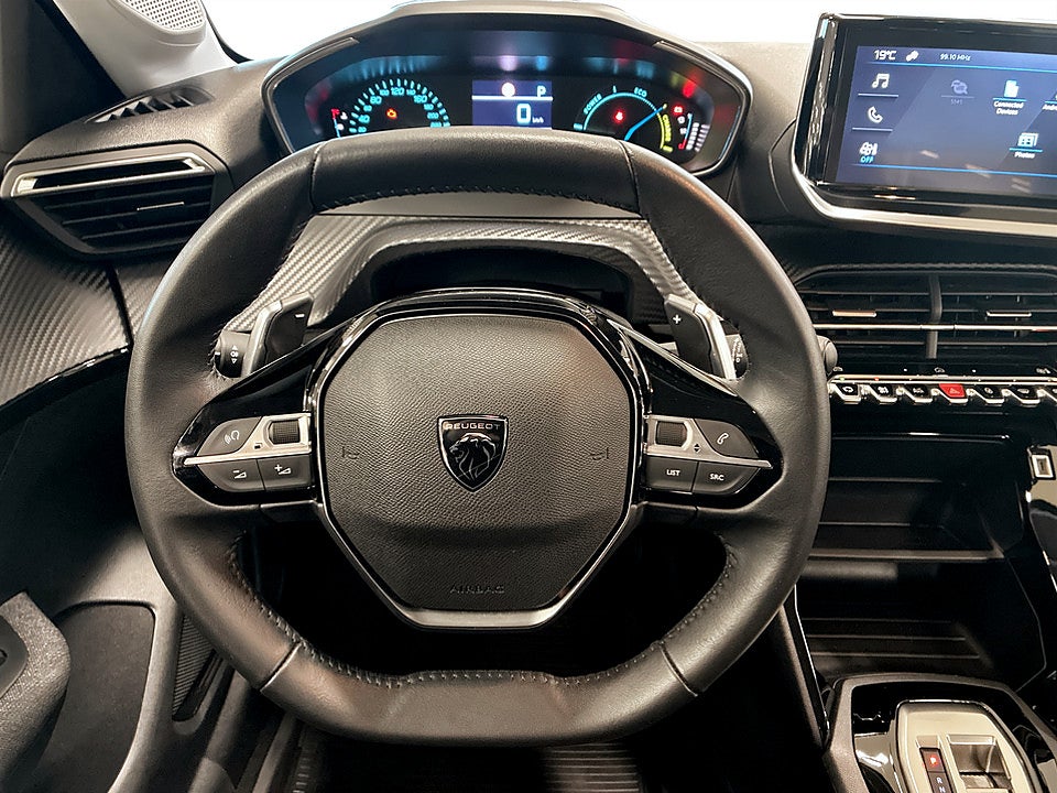 Bild på Peugeot 208 Style Hybrid 100hk Aut CARPLAY BACKSENSORER