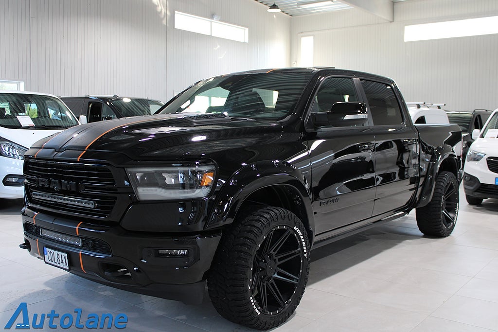 Dodge RAM 1500 Dubbelhytt 5'7" box 5.7 V8 HEMI 4x4 LARAMIE 22",Pano