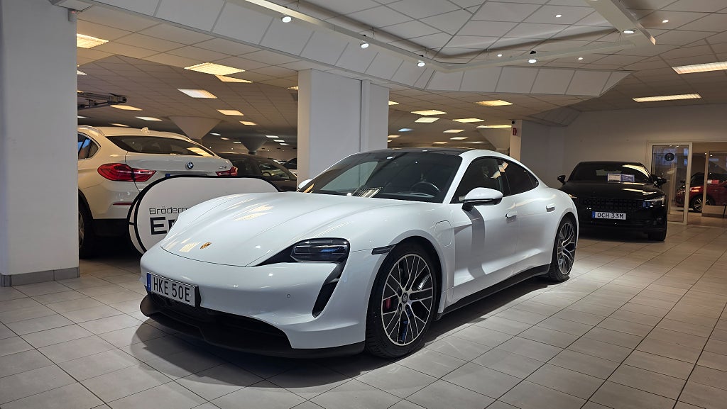 Porsche Taycan 4S Direct/Drive 490hk Matrix Bose Pano Skinn 