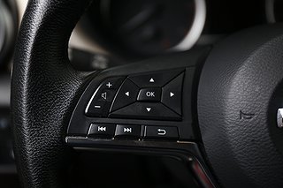 Halvkombi Nissan Micra 10 av 19