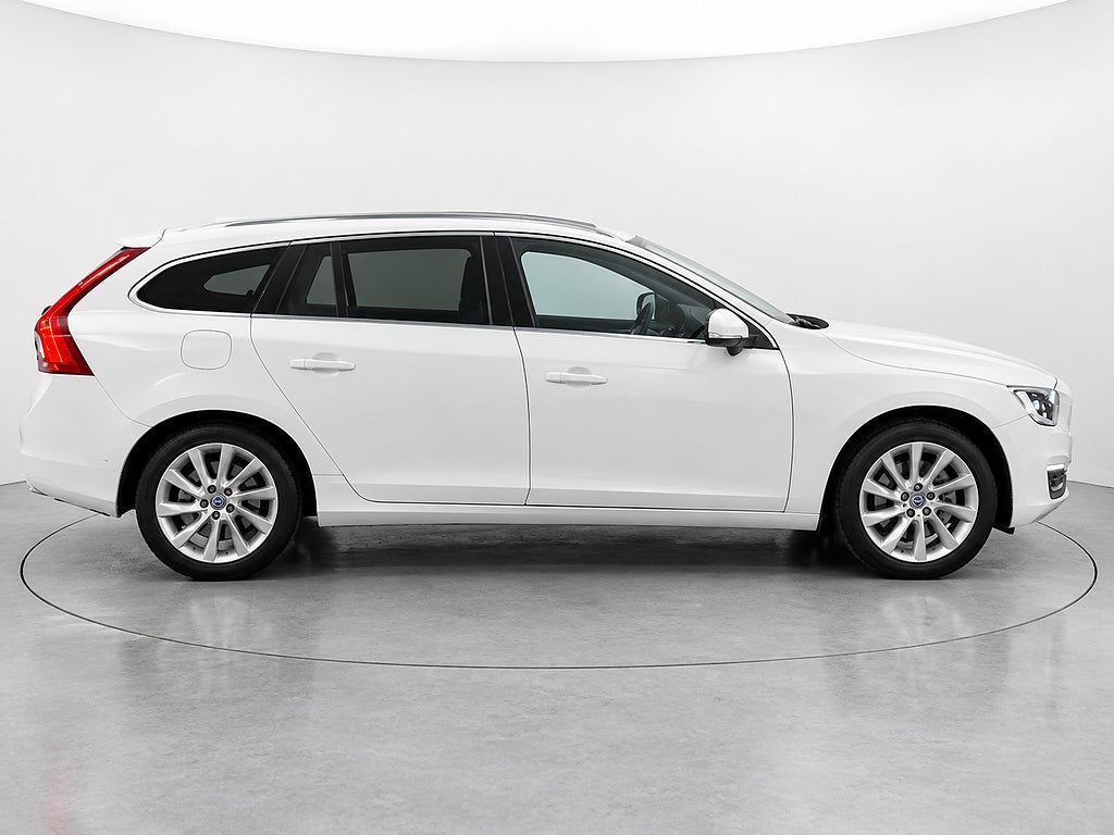Volvo V60  D3 | Summum Business Edt | Drag | Läder
