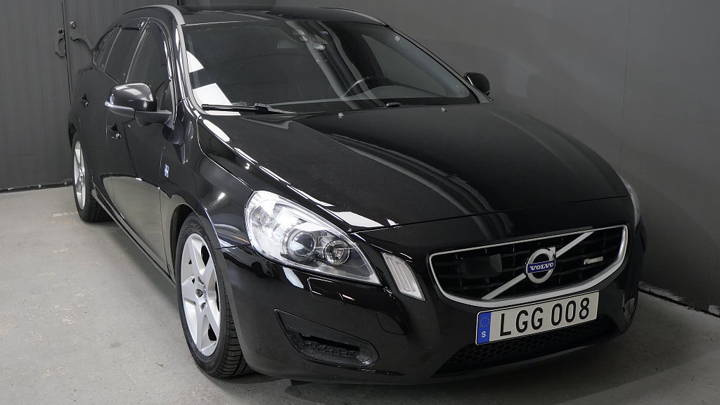Volvo V60 D3 Summum Nyservad BLIS VOC Adaptiv farthållare