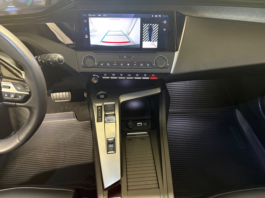 Peugeot 308 sw Hybrid 145 1.2 PureTech 145 e-DSC Euro 6 SoV Hjul thumbnail